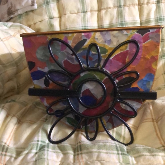 Planter Never used MacKenzie-Childs metal planter flower design - Picture 3 of 6